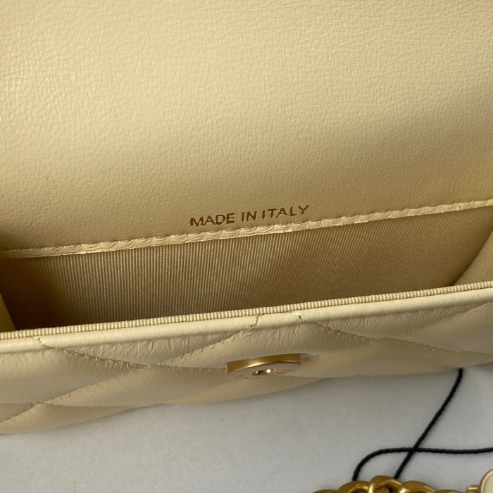  Handbag  Chanel AP2638  size  12.5 cm