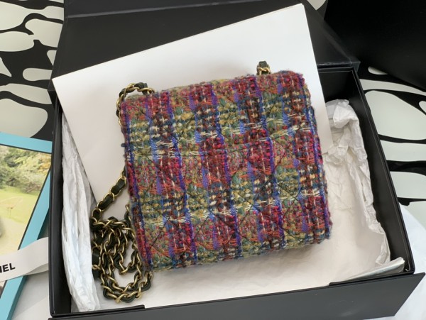  Handbag   Chanel  size 15*14*7* cm