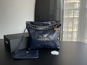 Handbag   Chanel   size 39cmx42cmx8 cm
