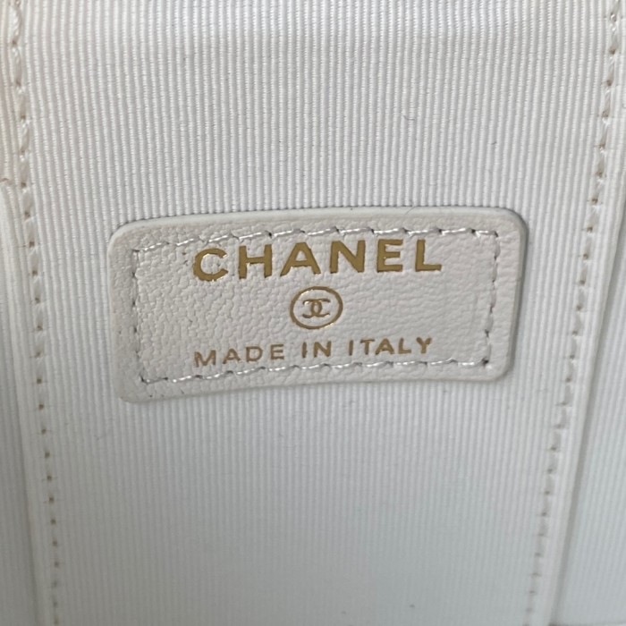 Handbag   Chanel  AP2581  size  8.5*11*7 cm