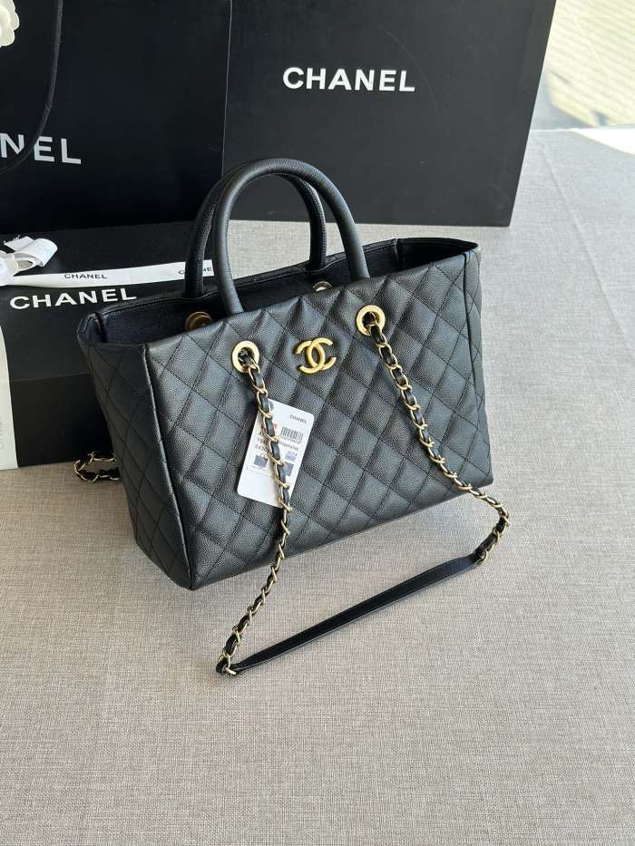 Handbag   Chanel  A93525  size  36X38X16 CM