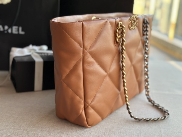 Handbag   Chanel  AS366  size 24 X41 X10  cm