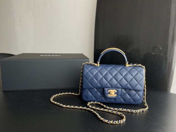 Handbag   Chanel  2431 size  20cmx12cmx6 cm 