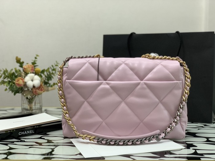 Handbag   Chanel  size  36  cm