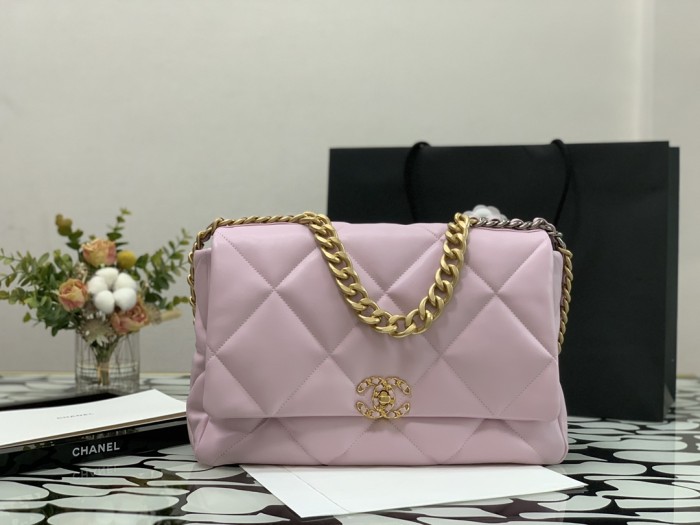 Handbag   Chanel  size  36  cm