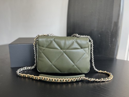 Handbag   Chanel  1160  size  26cmx16cmx9 cm