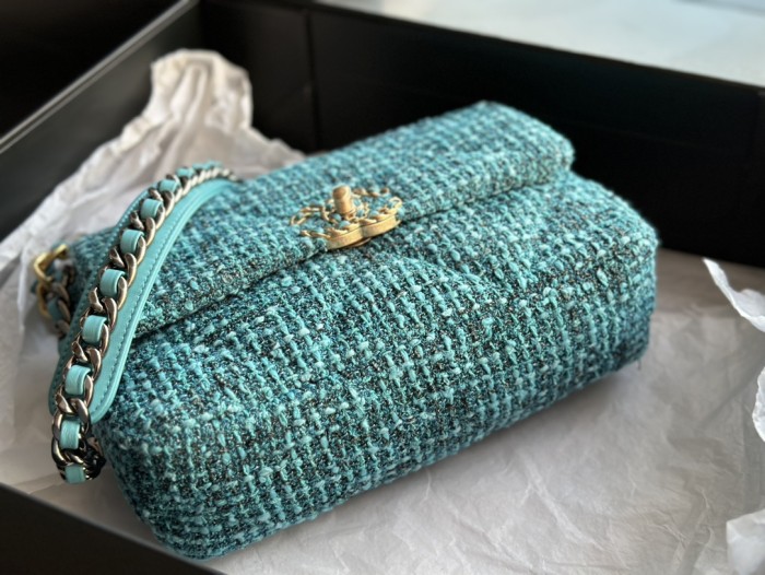  Handbag   Chanel  AS1161  size  30 CM