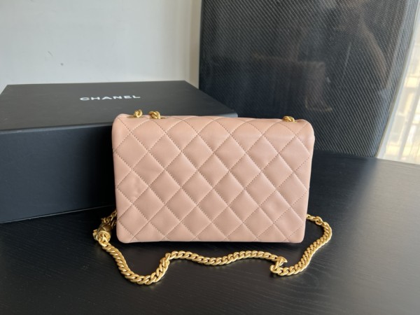 Handbag   Chanel  3393  size  16cmx25cm10 cm