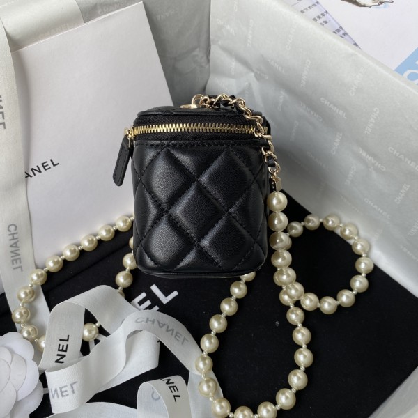 Handbag   Chanel  AP2581  size 8.5*11*7  cm