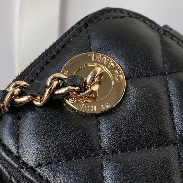 Handbag   Chanel  AP2581  size 8.5*11*7  cm