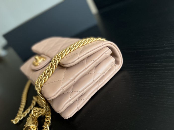 Handbag   Chanel 3393  size 16cmx25cm10 cm