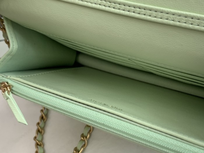 Handbag   Chanel  size 19 cm