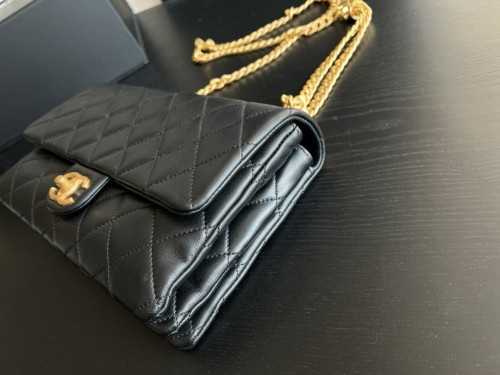 Handbag   Chanel  3393  size  16cmx25cm10 cm