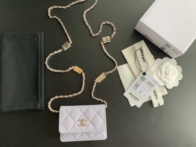 Handbag   Chanel  2444  size  10cmx8cmx1.5 cm