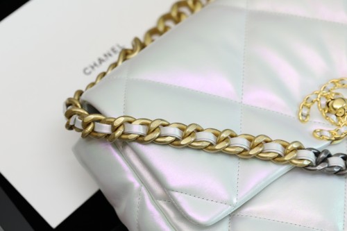 Handbag   Chanel  size 30 cm