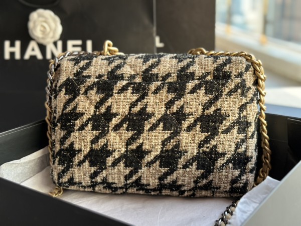 Handbag   Chanel  AS1161  size 30 CM