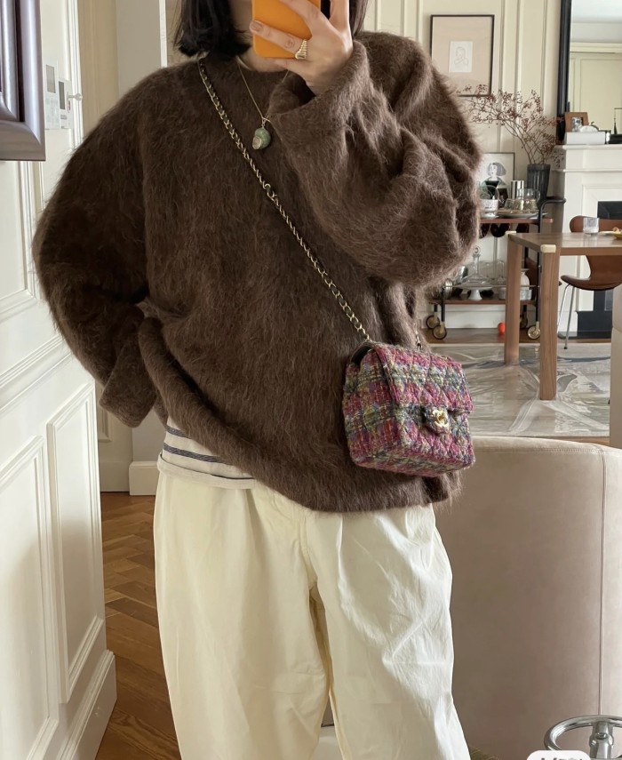  Handbag   Chanel 99204 size  15*14*7* cm 