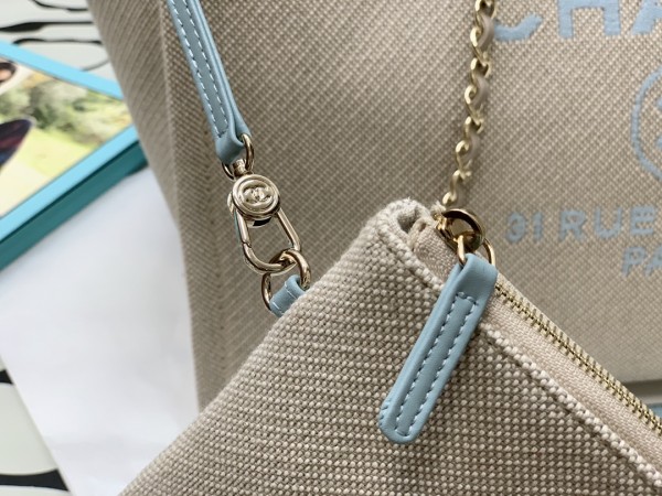 Handbag   Chanel  size 38 cm