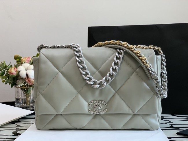 Handbag   Chanel  size 36 cm