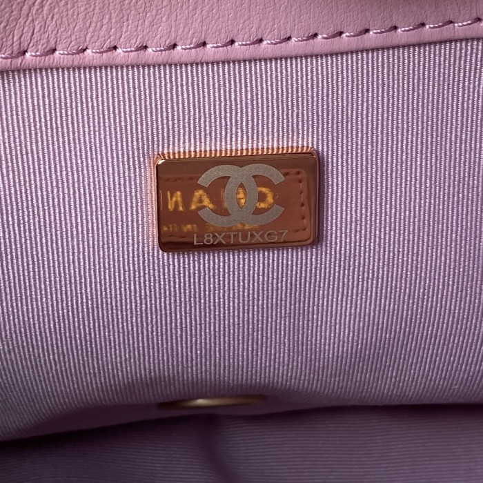  Handbag   Chanel  AS3206  size  16-22-7 cm