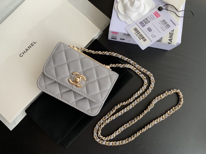 Handbag   Chanel  2301 size  12.5cmx9cmx3 cm 