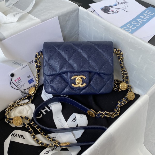Handbag   Chanel  AS3368  size  13*17*6 cm