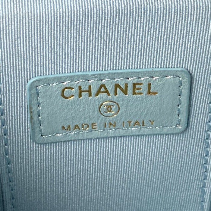 Handbag  Chanel  AP2581  size 8.5*11*7 cm