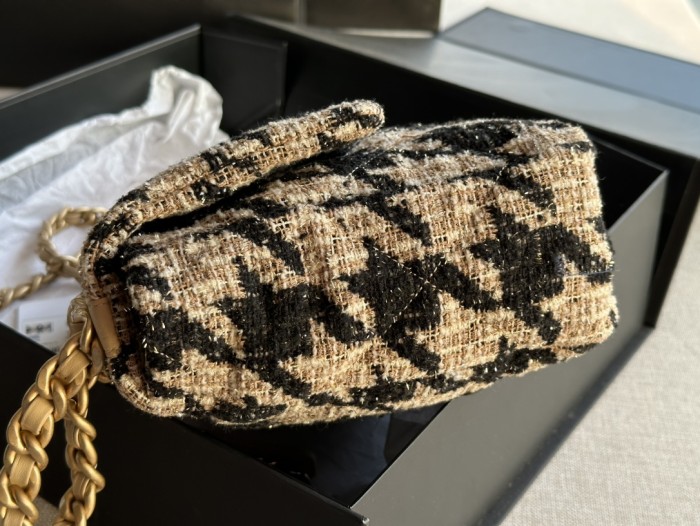 Handbag   Chanel  AS1161  size 30 CM