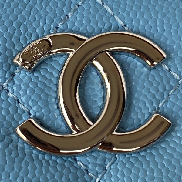 Handbag  Chanel  AP2718  size  12  cm