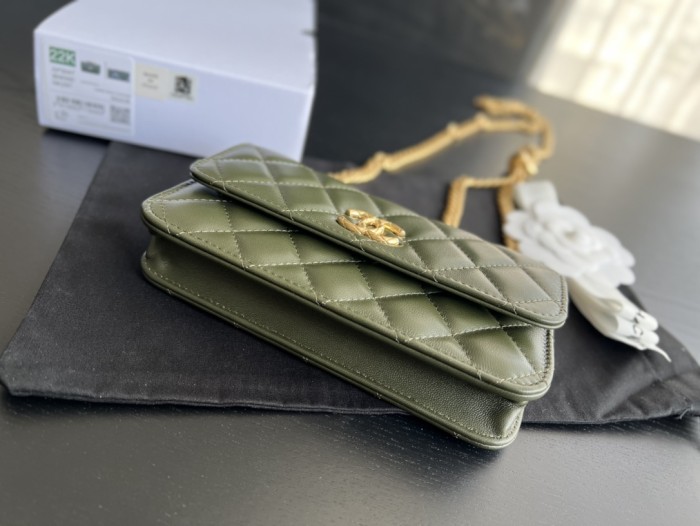 Handbag   Chanel  AP3047  size  17cm9cm3 cm