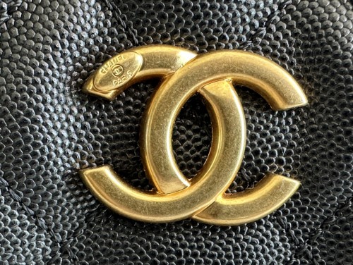Handbag   Chanel  A93525  size 36X38X16 CM