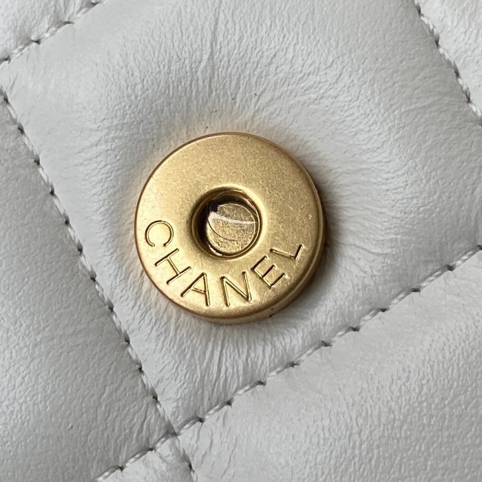  Handbag  Chanel   AP2638  size 12.5 cm
