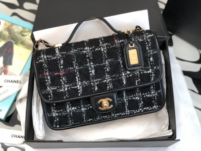 Handbag   Chanel  size 25*21*7* cm