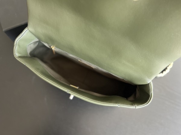 Handbag   Chanel 1160  size  26cmx16cmx9 cm