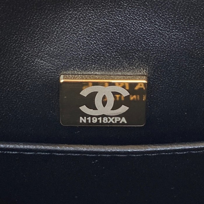 Handbag   Chanel  AS3649  size 18X19.5X9.5 cm