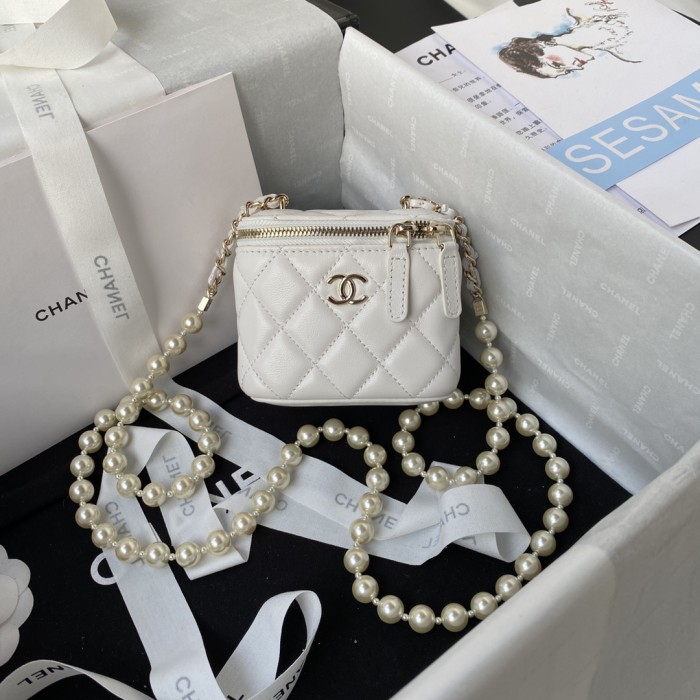 Handbag   Chanel  AP2581  size  8.5*11*7 cm