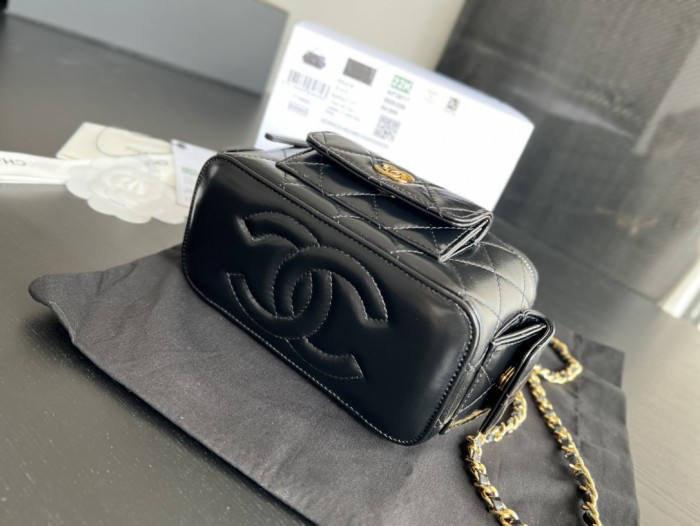 Handbag   Chanel  AP3017  size  17cm10cmx8 cm