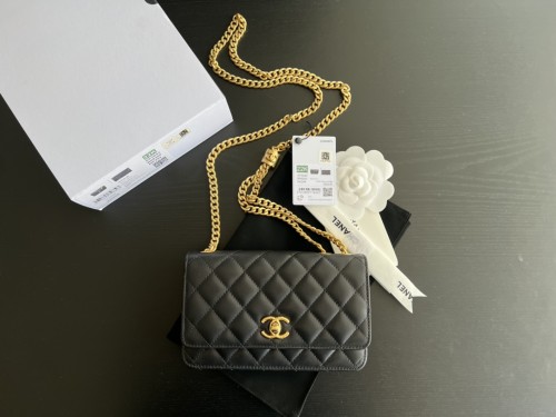 Handbag   Chanel  AP3043  size  19 cm  