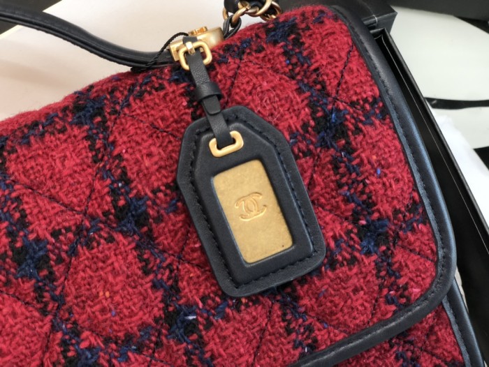 Handbag   Chanel  size 25*21*7* cm