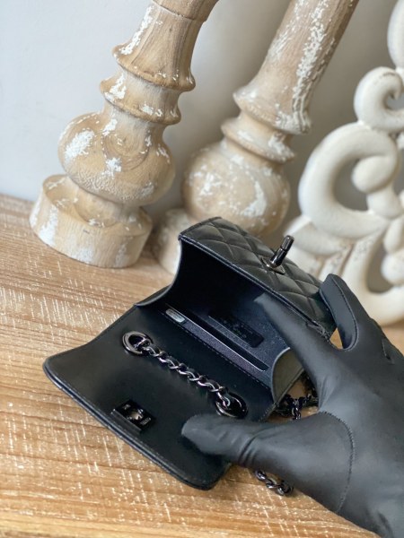 Handbag   Chanel  88631  size 11 11 5 cm