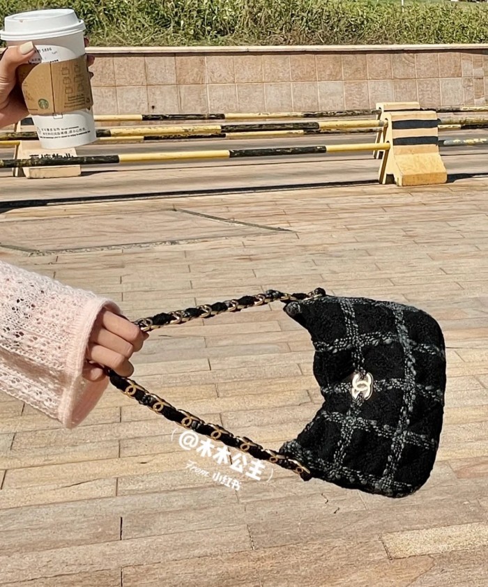 Handbag   Chanel  AS3562  size  17.5*24*6* cm