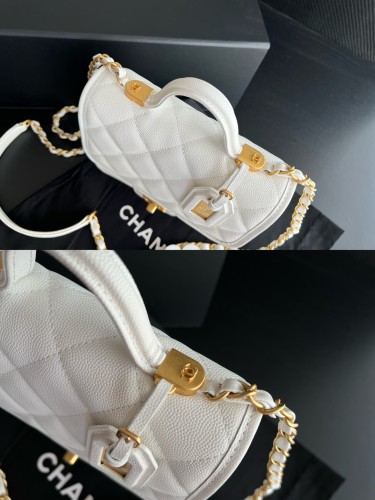 Handbag   Chanel  AS3652  size 17cmx20.5cmx6 cm