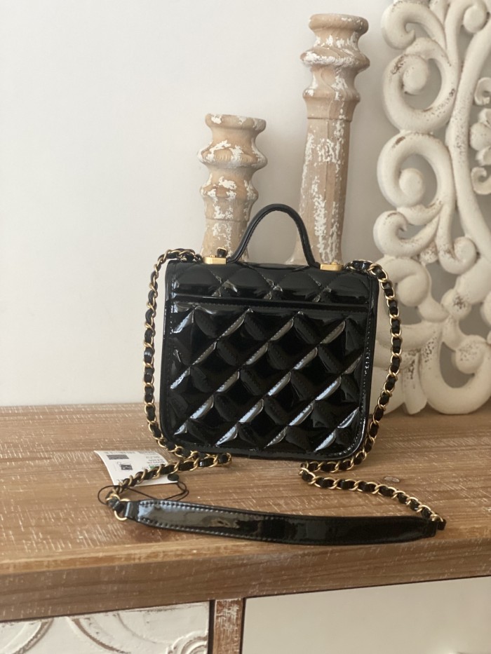  Handbag   Chanel  AS3652  size   25x21.5x7 cm