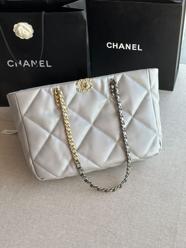 Handbag   Chanel   AS366  size 24 X41 X10  cm