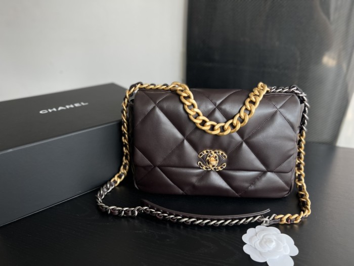 Handbag   Chanel  1160  size  26cmx16cmx9 cm
