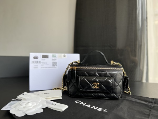 Handbag   Chanel  AP3017  size  17cm10cmx8 cm