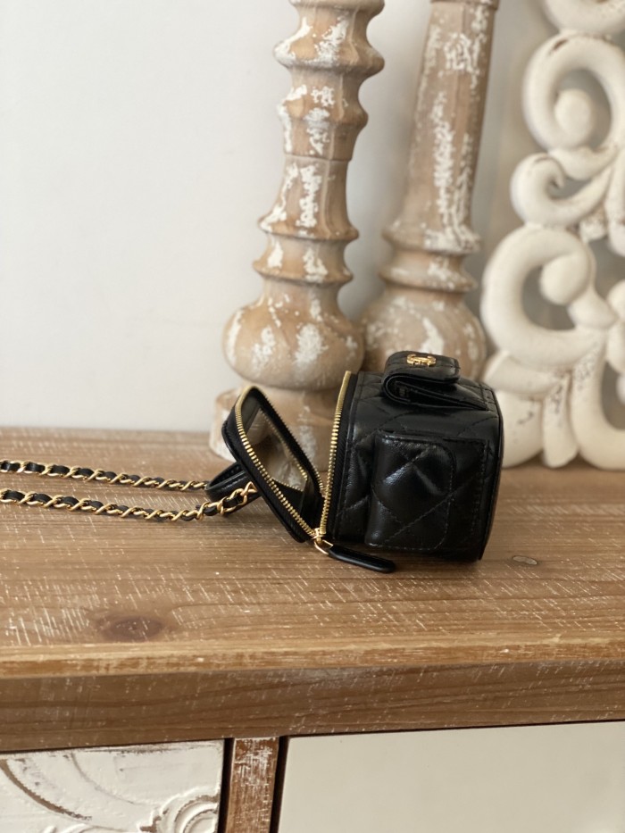  Handbag   Chanel  AP81232  size 10.5*7*8.5 cm