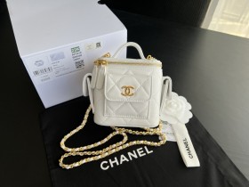Handbag   Chanel  AP3016  size  11cmx11cmx11 cm
