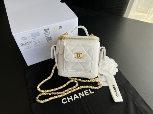 Handbag   Chanel  AP3016  size  11cmx11cmx11 cm