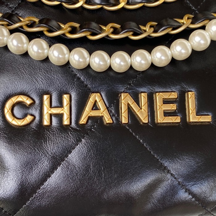 Handbag   Chanel  AS3263  size  18X20X6.5 cm